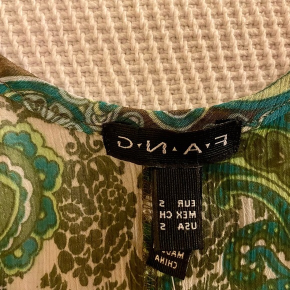 FANG Boho Green and Brown Paisley Tank Top- NWT - Size S - Picture 4 of 4